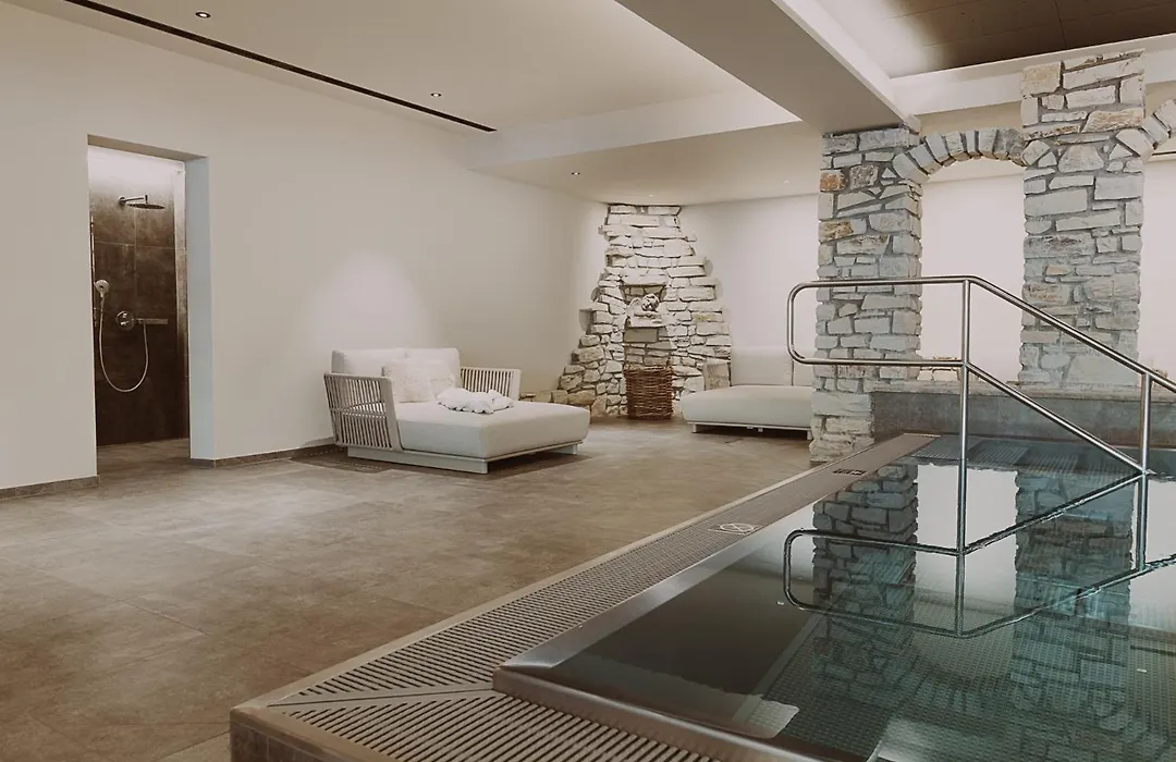 Aktiv & Spa Hotel Alpenrose-1